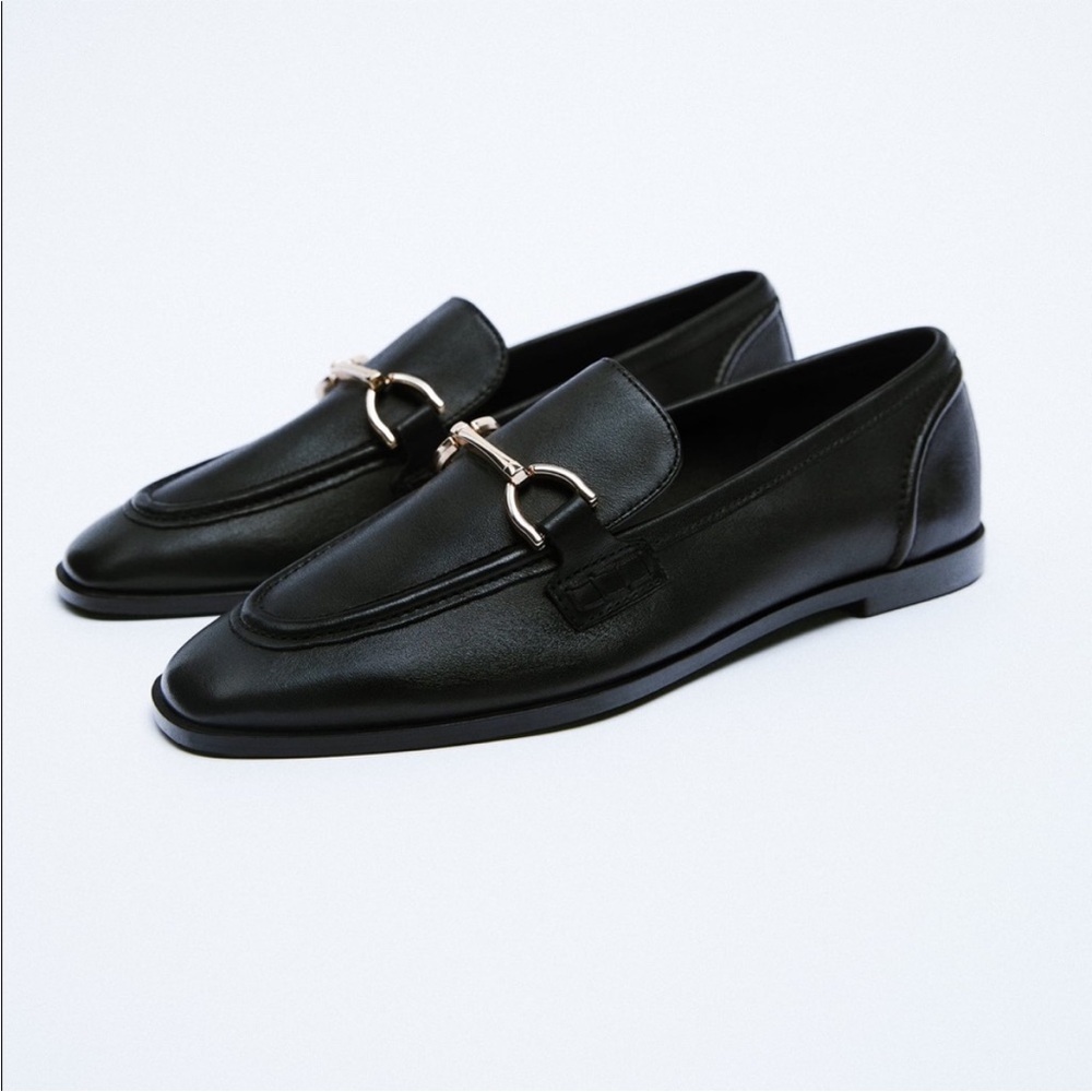 Zara NWT buckled leather loafers black 2512/810